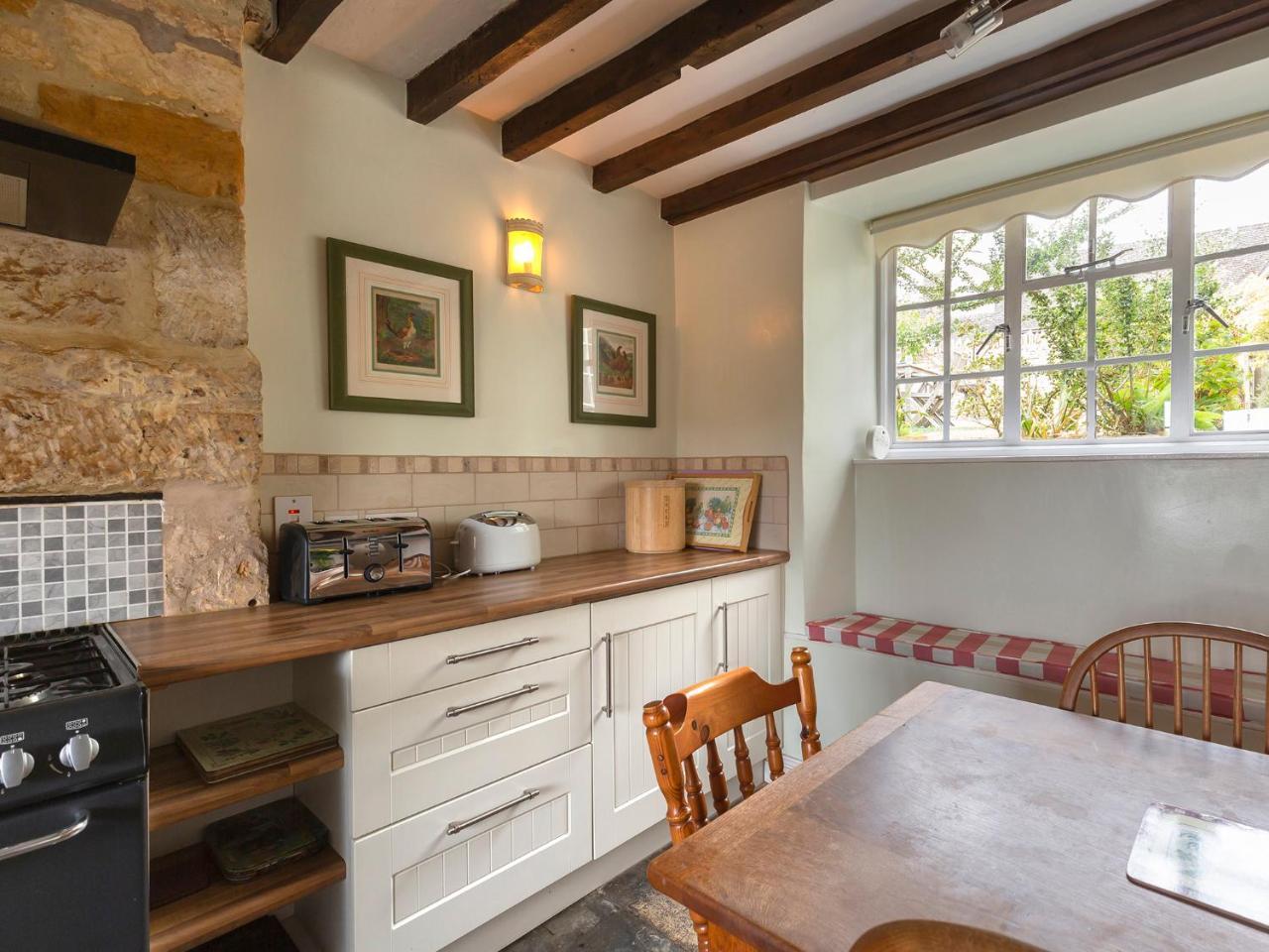 Pilgrim Cottage Bourton on the Hill Exteriér fotografie